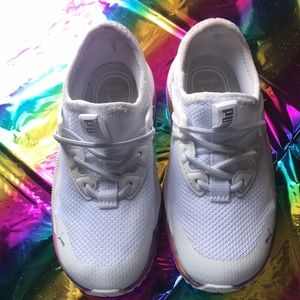 Little girls sneakers